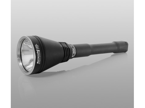 Поисковый фонарь Armytek Barracuda Pro (тёплый свет)